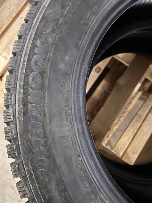 Продам шини 235/60r18