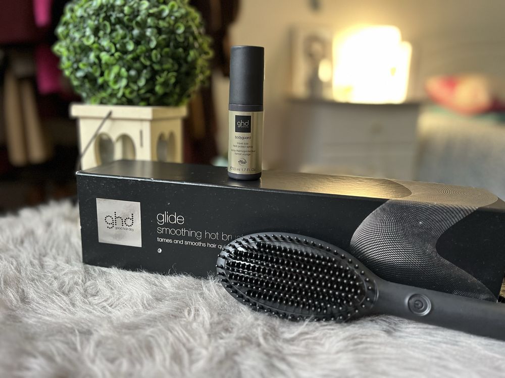 Escova Alisamento GHD Glide Smoothing Hot Brush + Spray Protetor