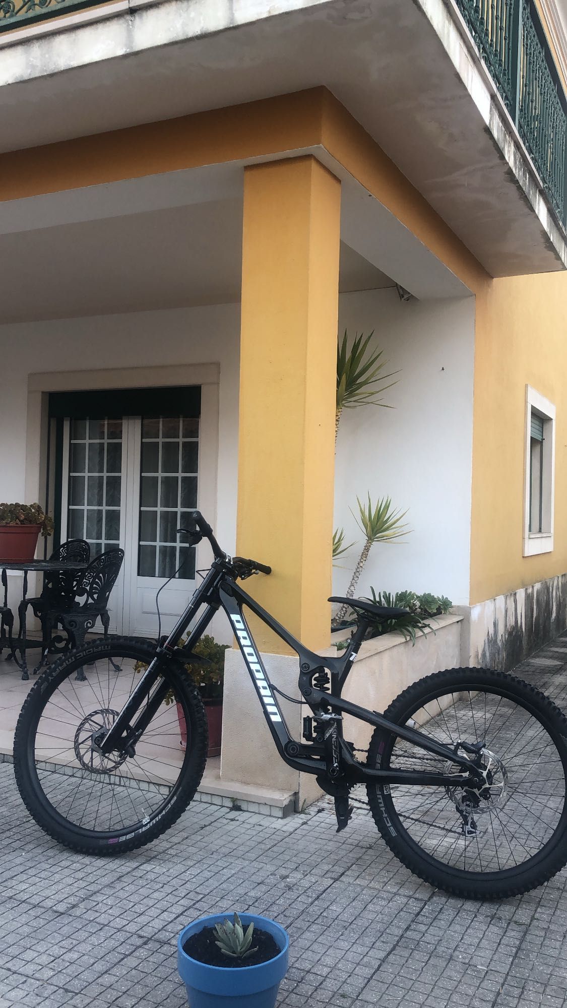 Propain rage DOWNHILL