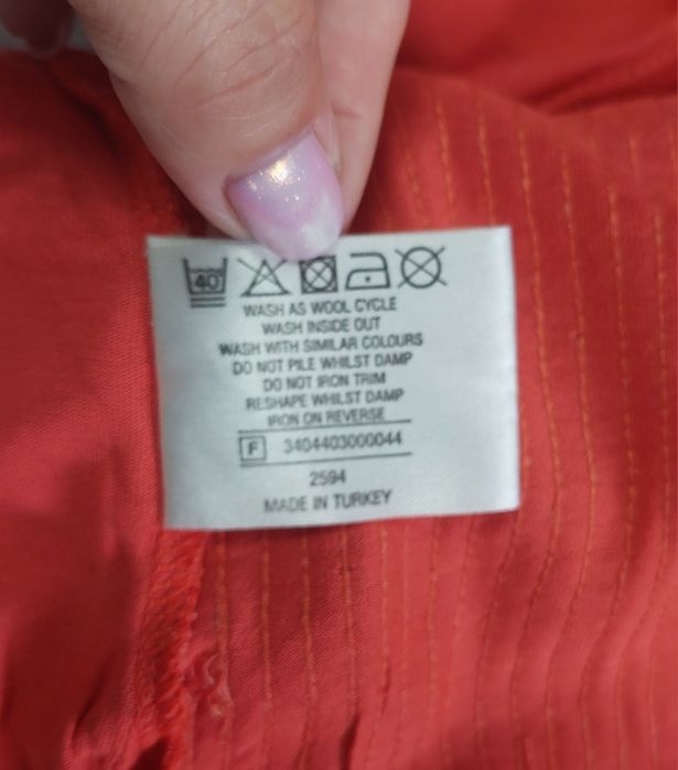 Bluzka z cekinami rozm. 46/48