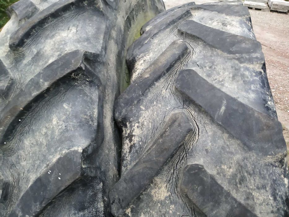 Opona Opony Goodyear w rozmiarze 340/85r38  13.6R38