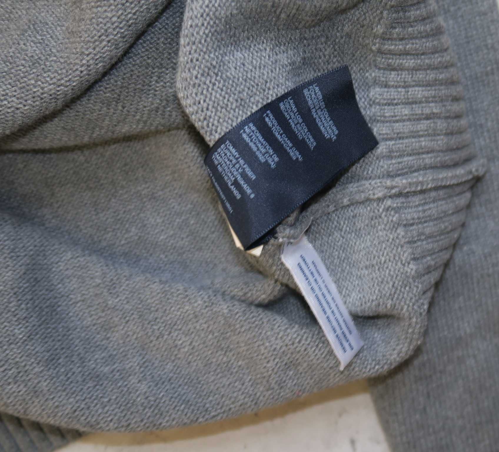 Tommy Hilfiger sweter w serek XXL