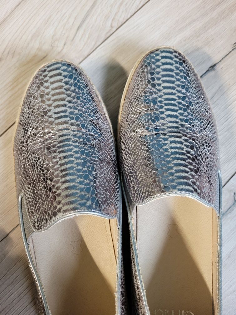 Espadryle Caprice skóra