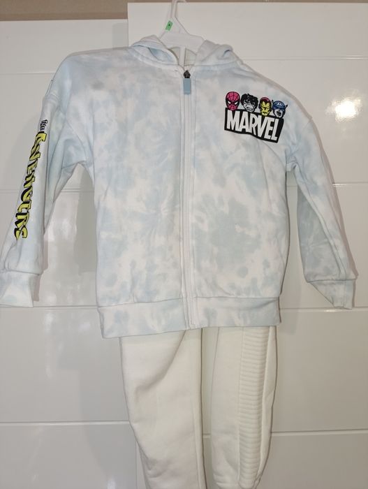 Продам детский  костюм MARVEL