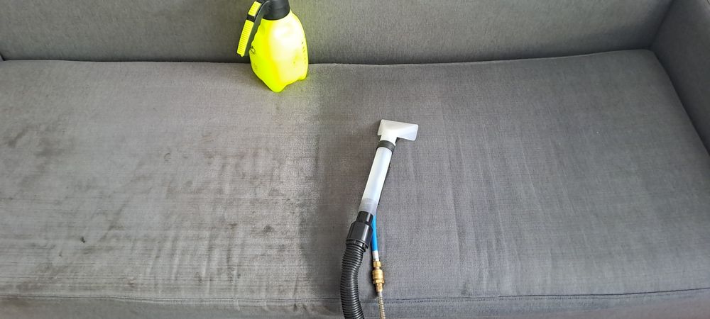 Pranie kanap, tapicerki meblowej, dywanów