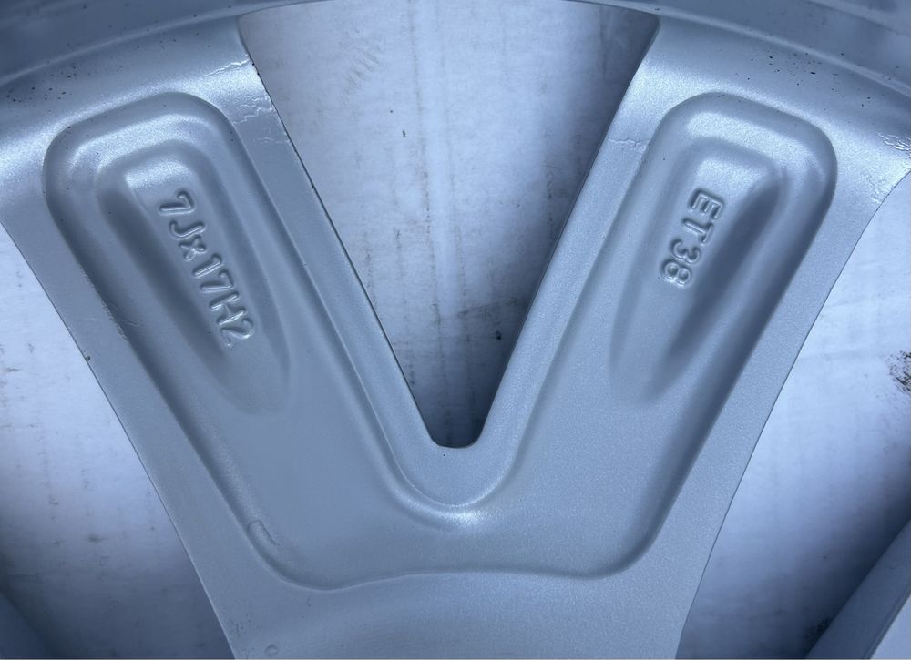 Oryginalna Felga Volkswagen 17" 7J ET38 5X112 3G8