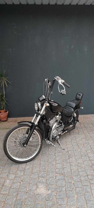 **SUZUKI VS800**