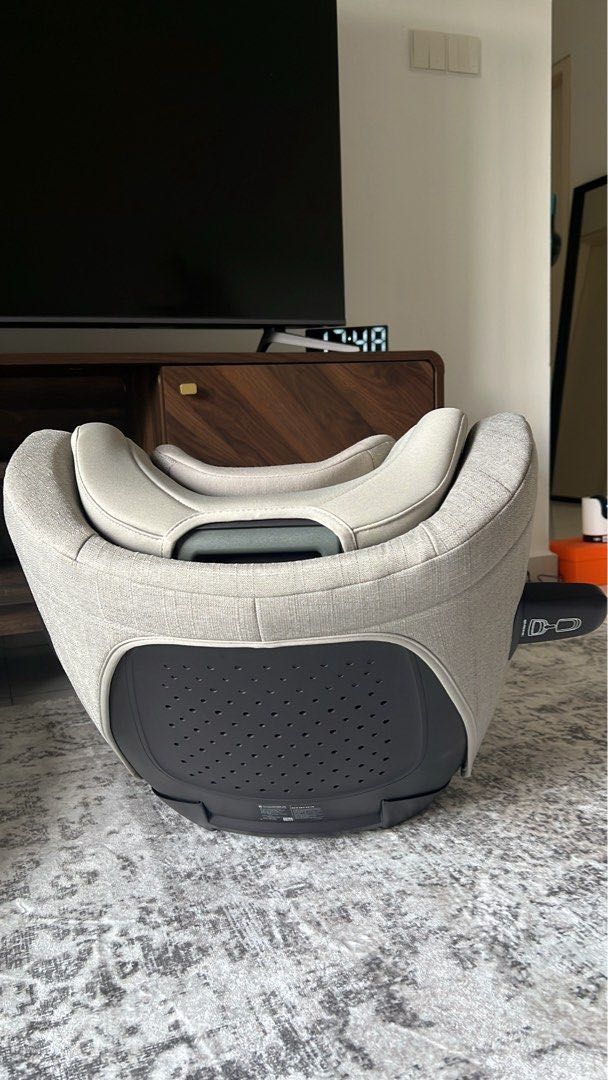 Nuna Todl + Isofix base