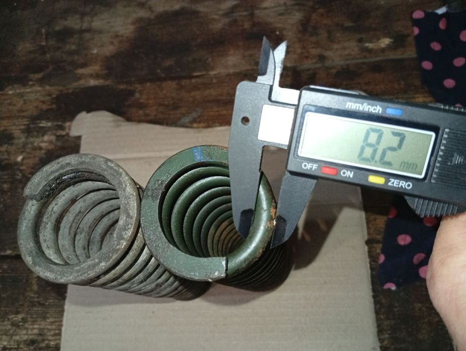 Пружина підвіски МТ, ЗАЗ, ІЖ. Пружини амортизатора МТ, Урал, Дніпро