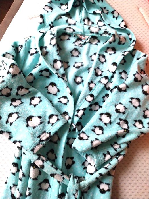 Świetny szlafrok z polarku w pingwiny*rozm. 38-40