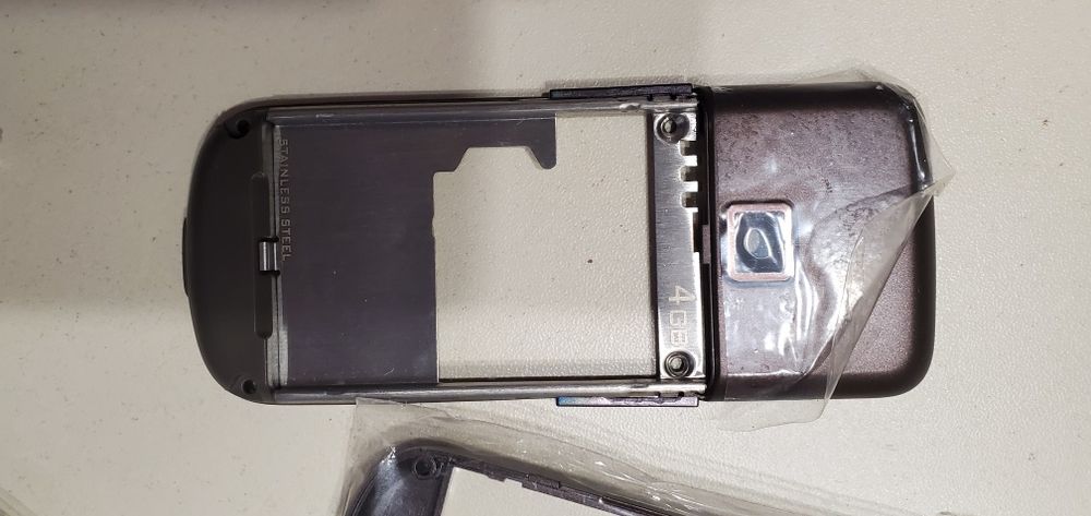 Запчасти корпус средняя часть Станина новая Nokia 8800 arte gold Nokia