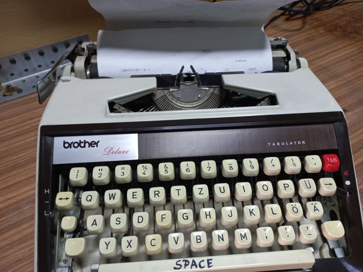 Maszyna do pisania brother