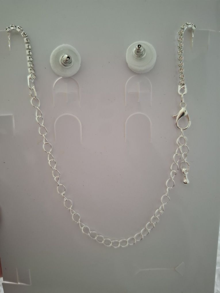 Conjunto colar, brincos e pulseira