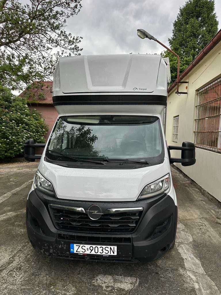 Wynajem AUT dostawczych Trójmiasto . Wynajem BUSA . Wynajem PLANDEKA