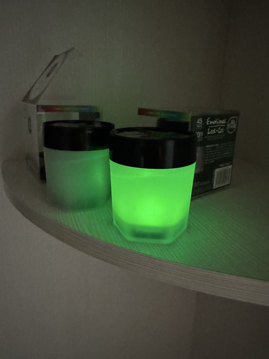 Ароматизатор-гель для приміщень з кольоровими світлодіодними лампами