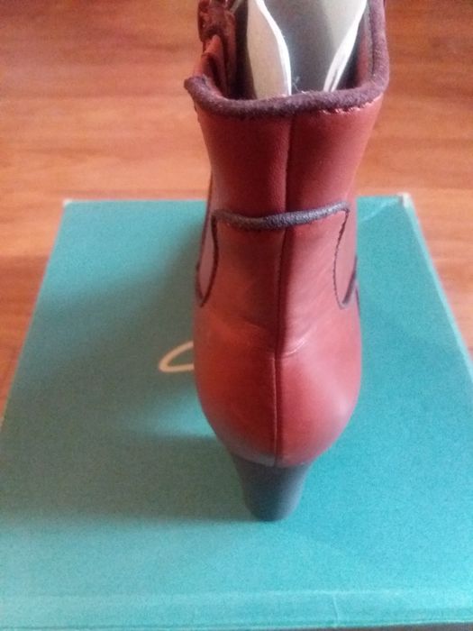 Женские полусапожки Clarks р41 кожанные