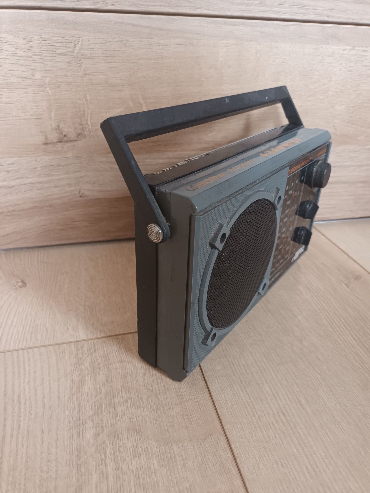 Radio Unitra Eltra Ania R-612