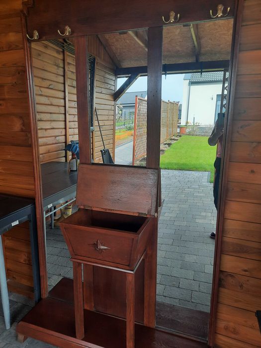 Szafka do przedpokoju z lustrami