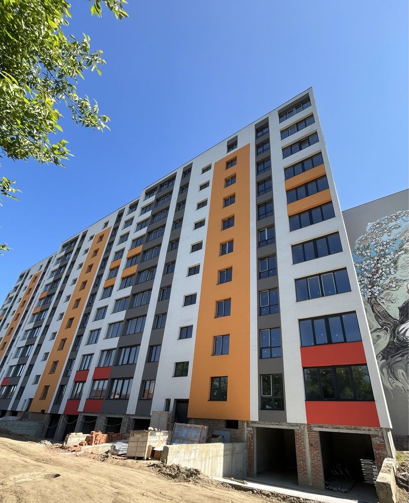 Продається 1 кім. 39,11 м2. на зручному 3 поверсі. 690$ м2