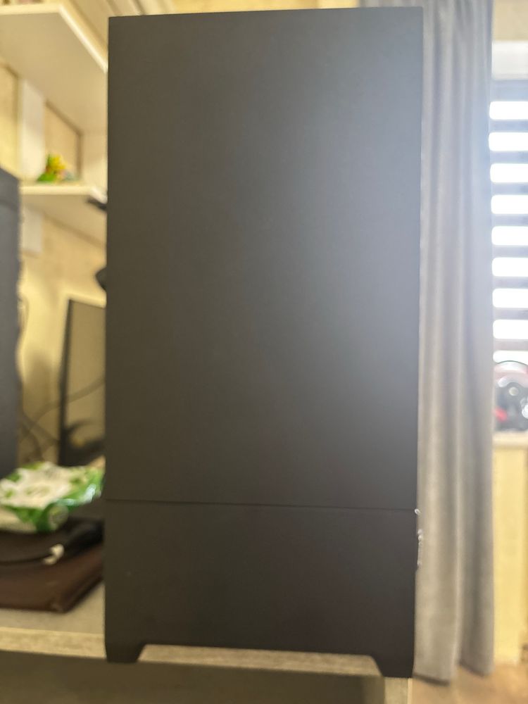 Продам корпус Fractal Design silent