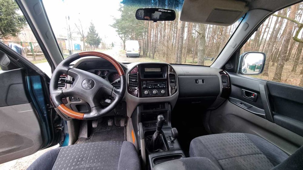Mitsubishi Pajero terenowe