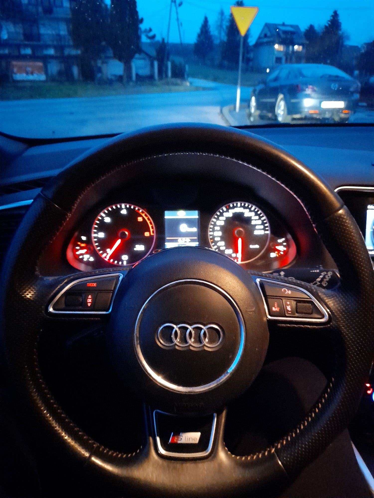 Audi Q5 2014r 2.0TDI 2x s-line