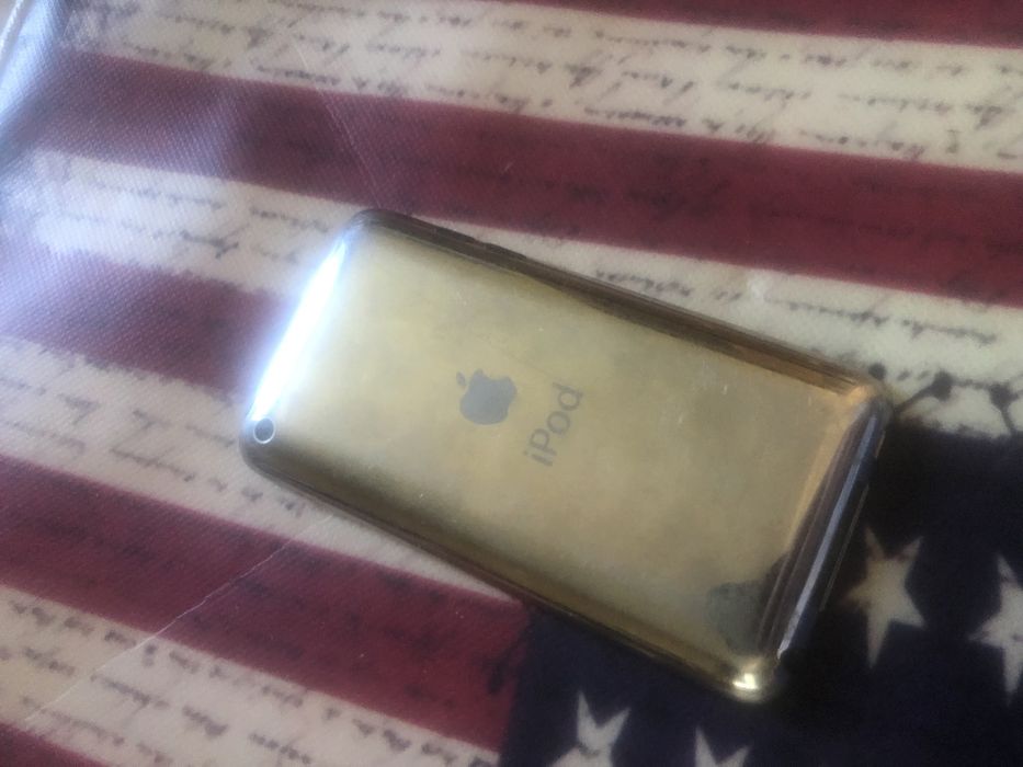 Ipod 4 touch 16gb.