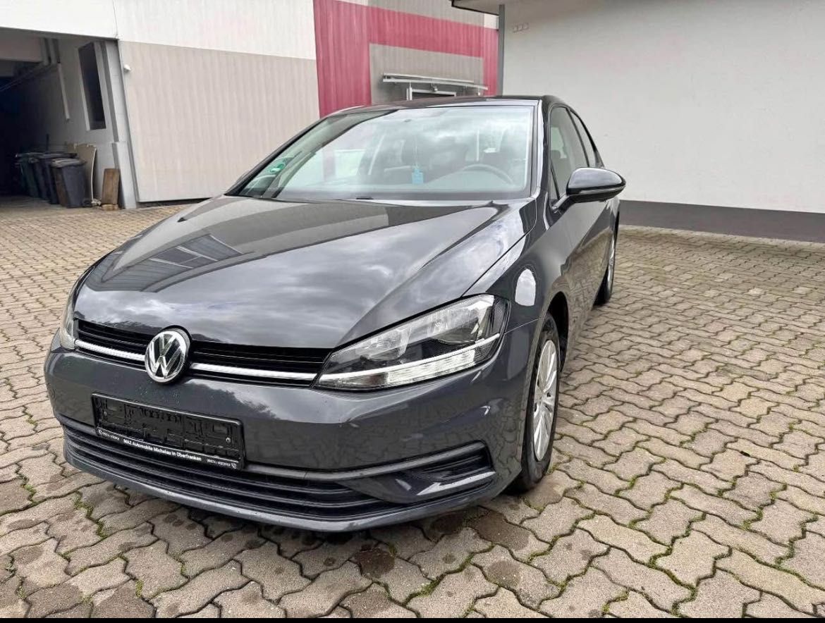 VW Golf 7 1.6 TDI Trendline * TOP *120 mil*