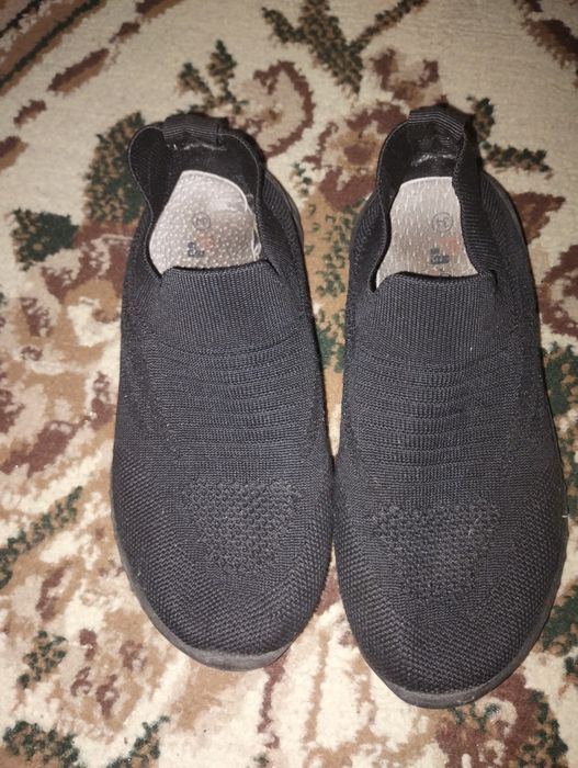 Взуття дитяче безкоштовно.