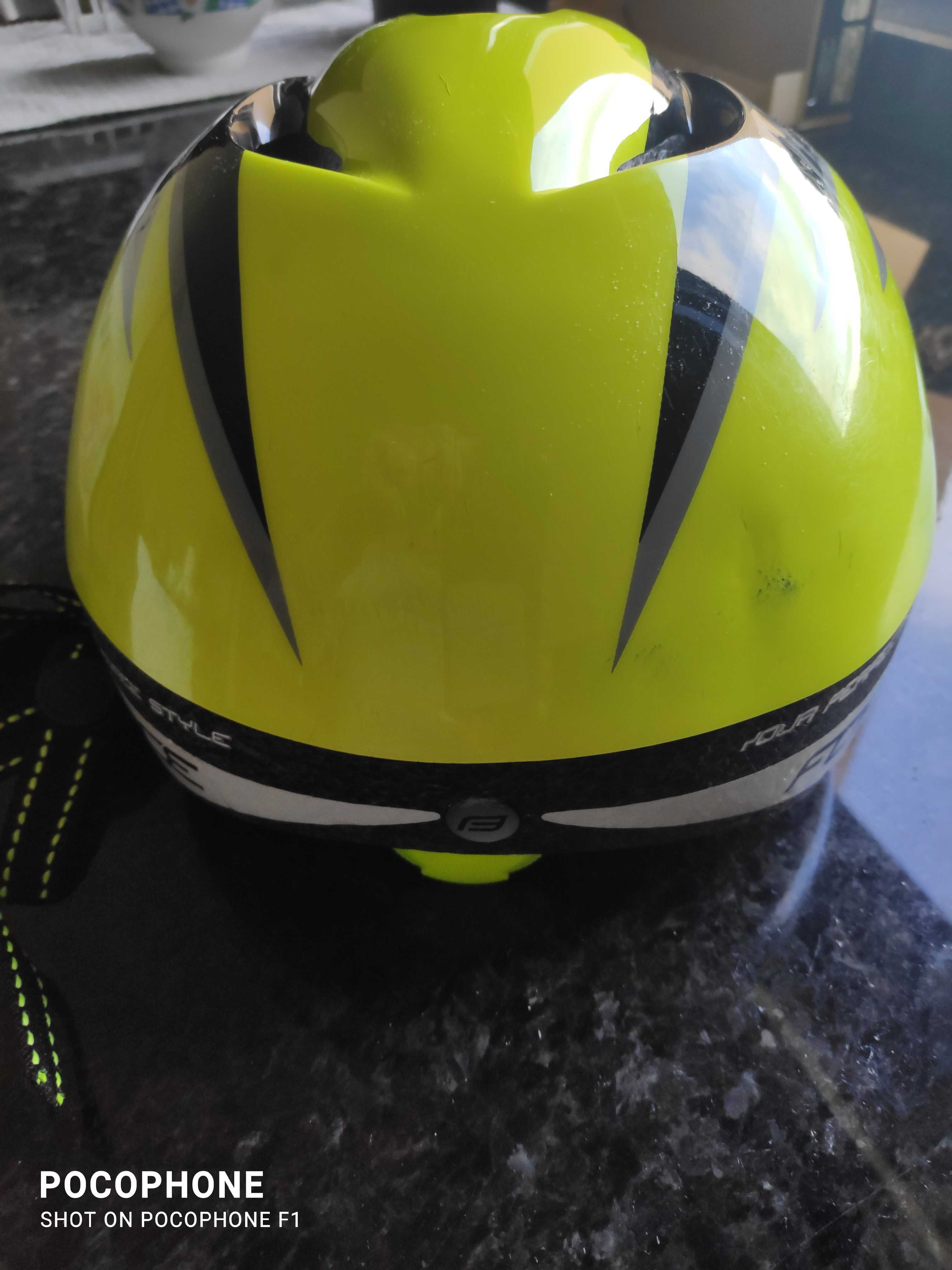 Capacete de bicicleta para menino