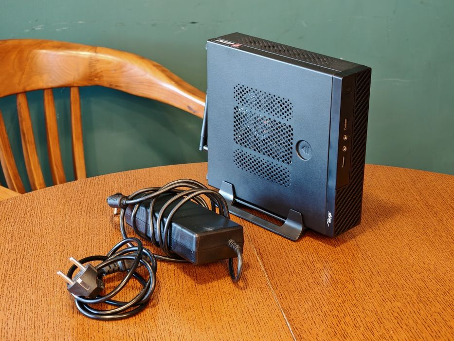 MiniPC Ryzen 5600G, 2x8GB DDR4 4133 RGB, chłodzenie thermallight argb