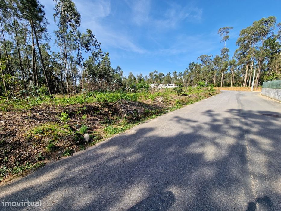 Fantástico Terreno com viabilidade de construção de 6 moradias