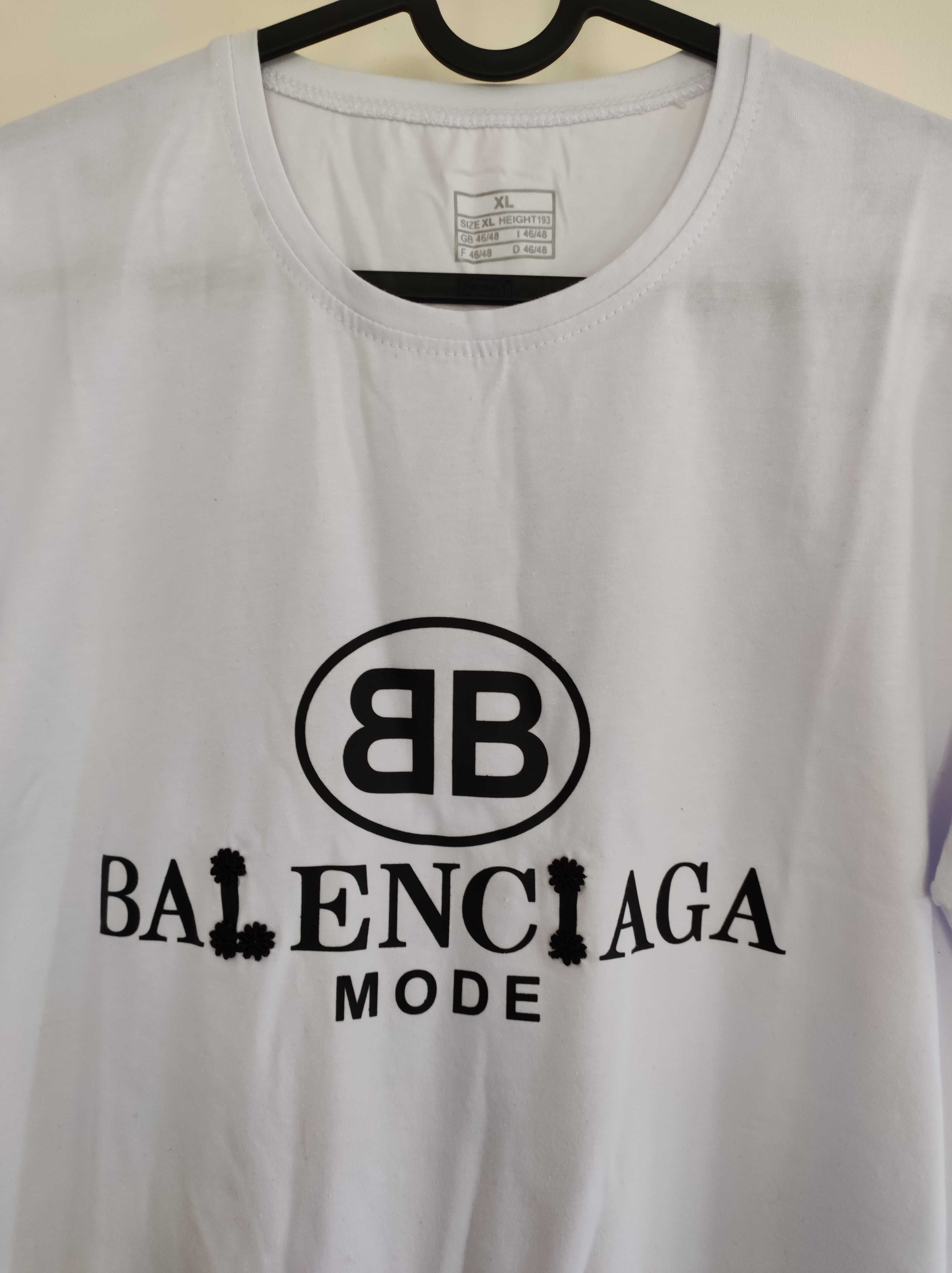 Nowy śnieżnobiały t-shirt Balenciaga XL.