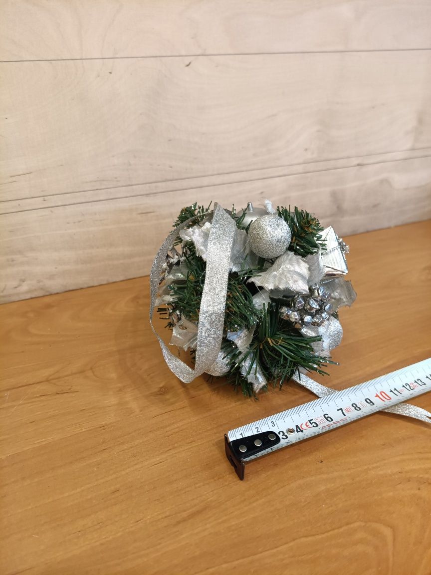 Stroik świąteczny kula jabłko 10cm zielono-srebrny