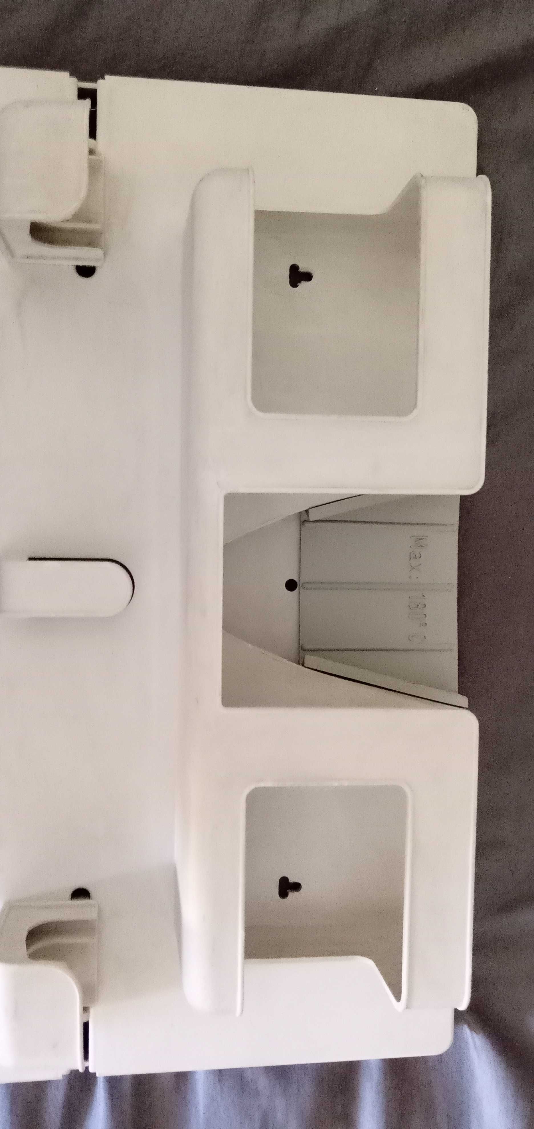 Suporte de parede para ferro engomar