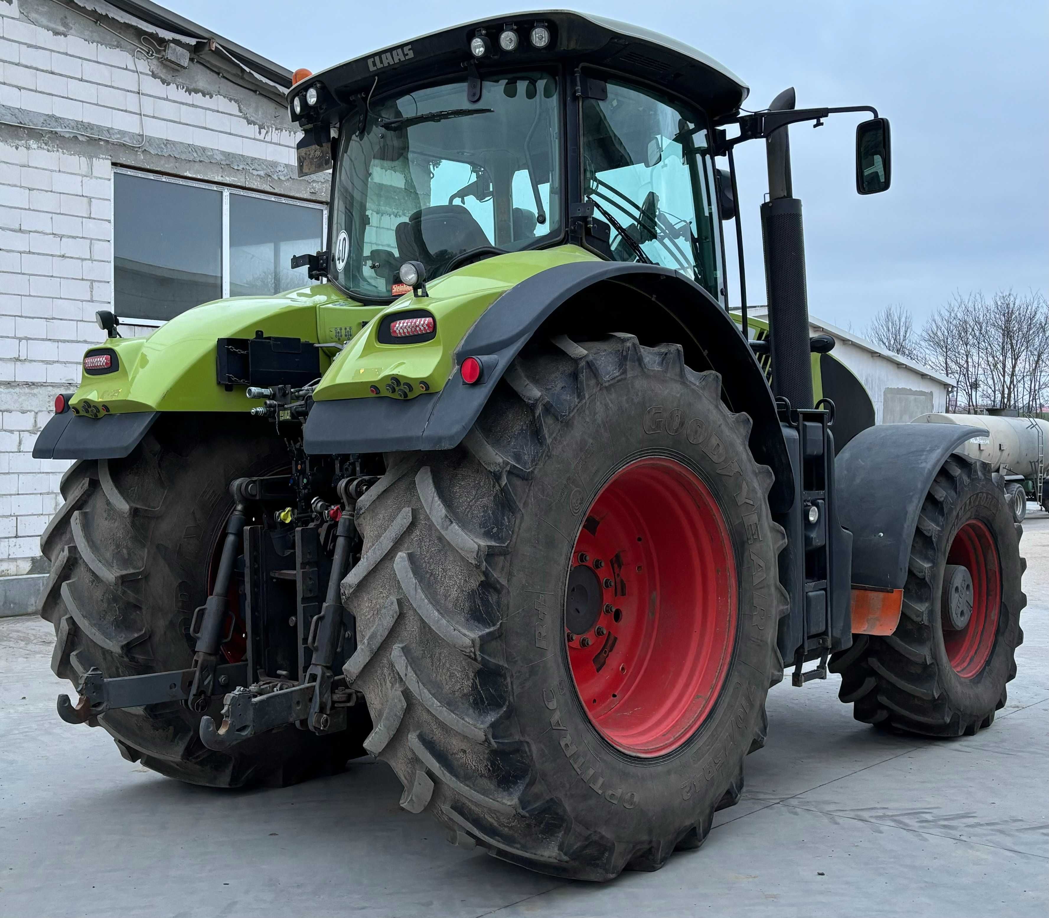 Ciągnik Claas AXION 920