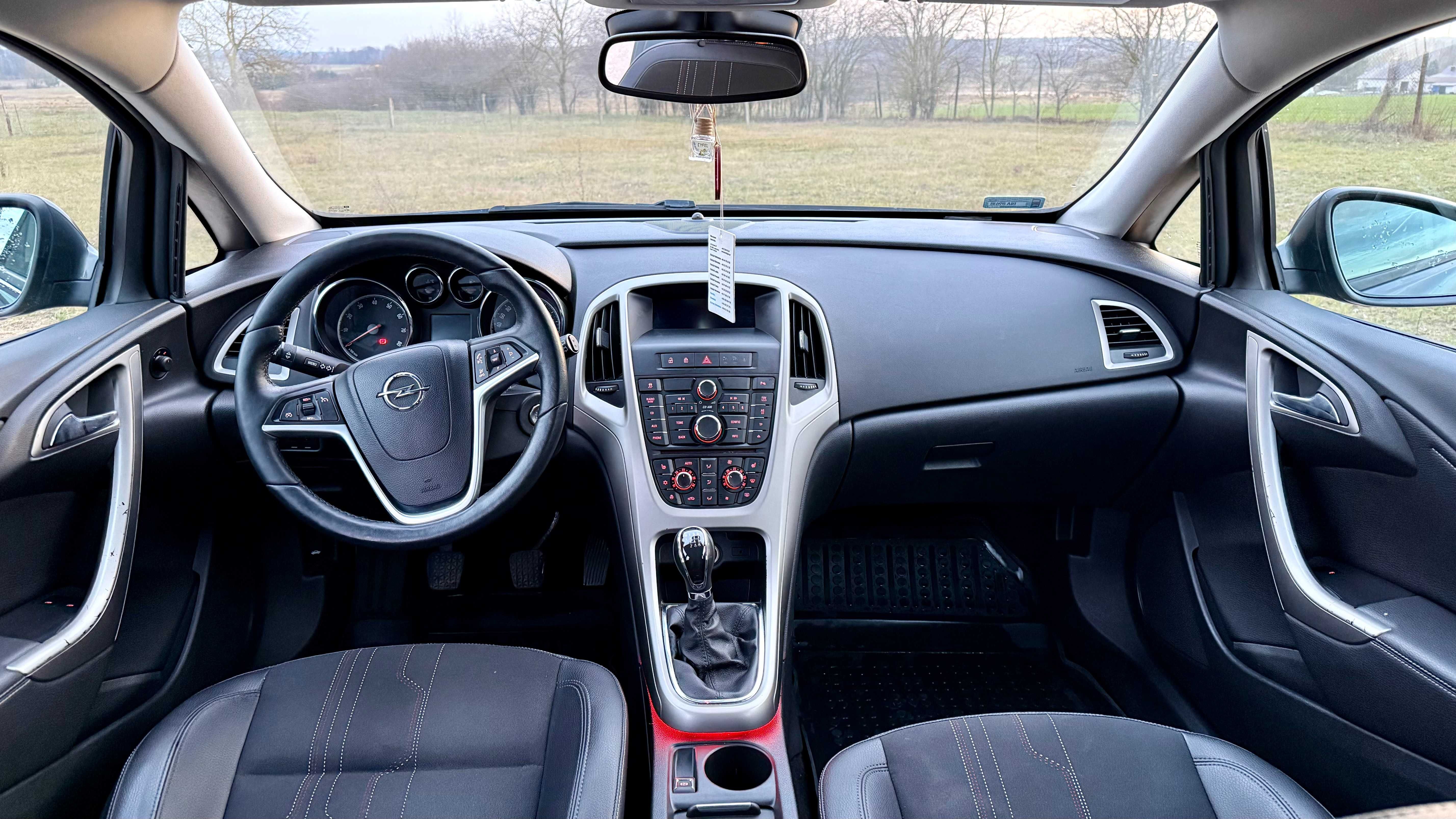 Opel astra j 1.4 2012r