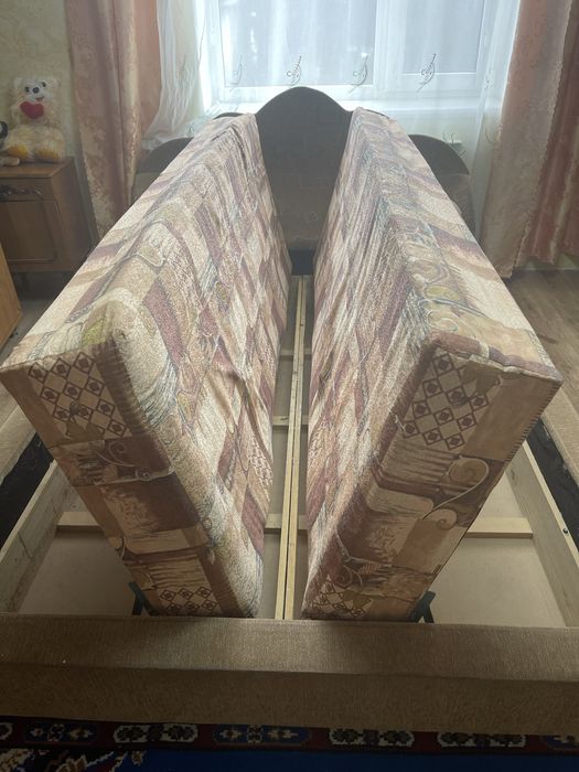 Продам двоспальне ліжко