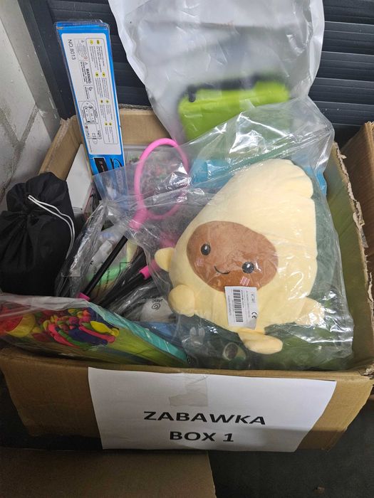Box Amazon boxy z asortymentem -ZABAWKA