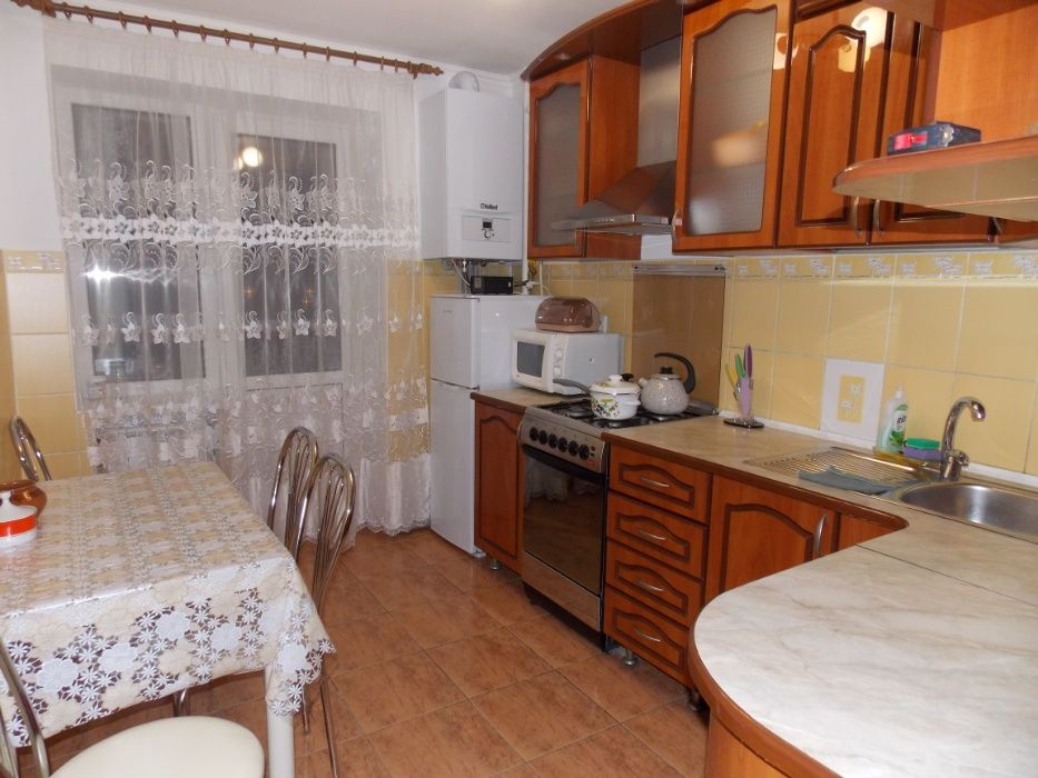 Здаю 2-х кім. кв. Навпроти продуктового ринку.