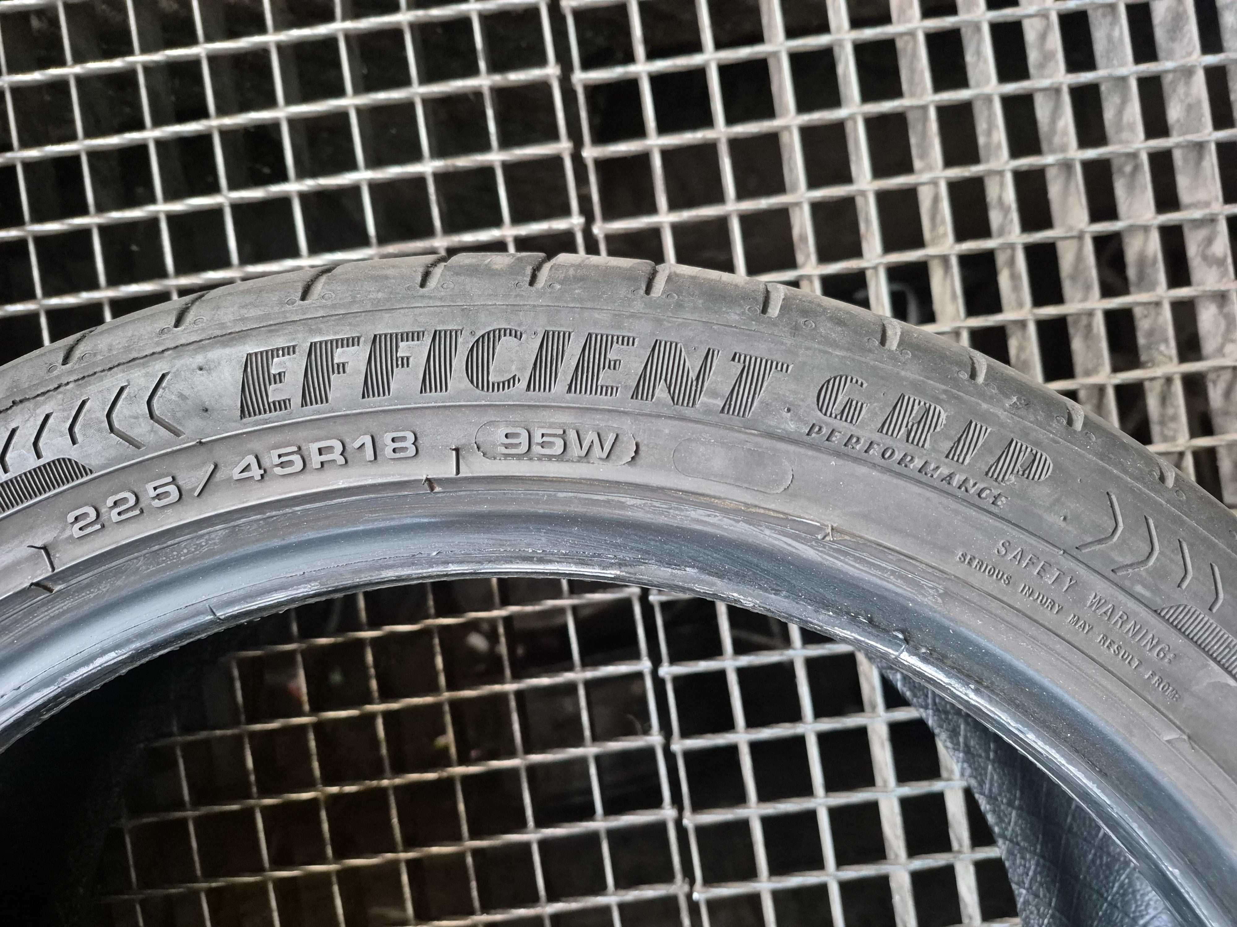 GOODYEAR  EFFICIENT  Grip Performance    225/45R18