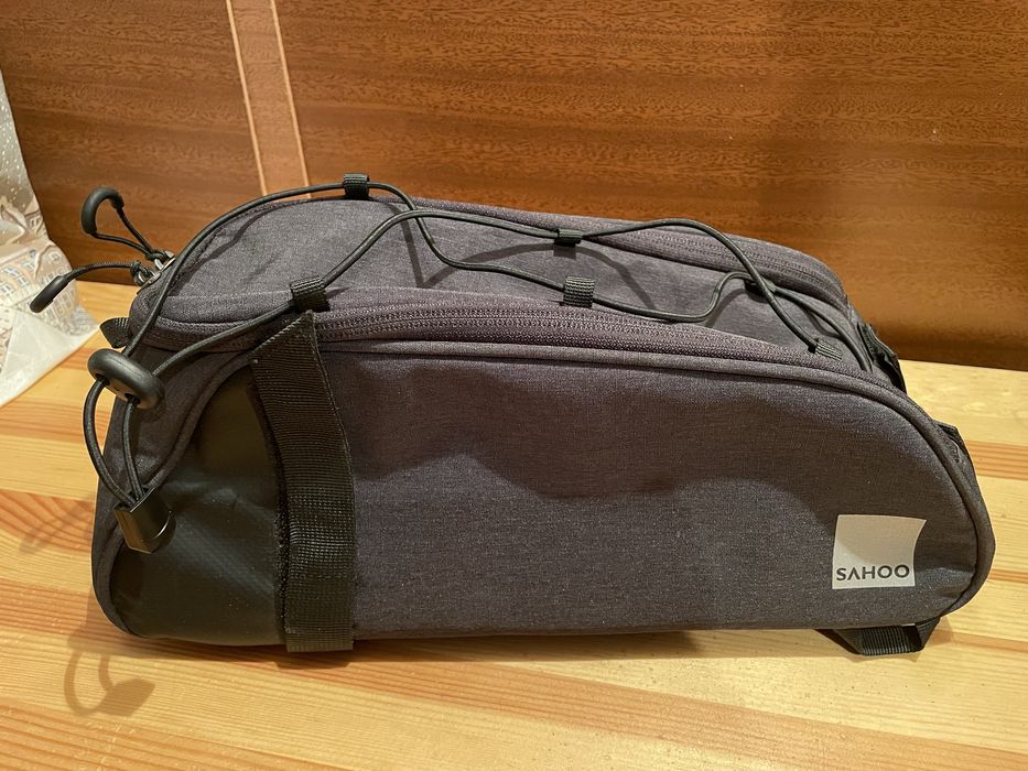 Etui , torba na rower bagaznik .