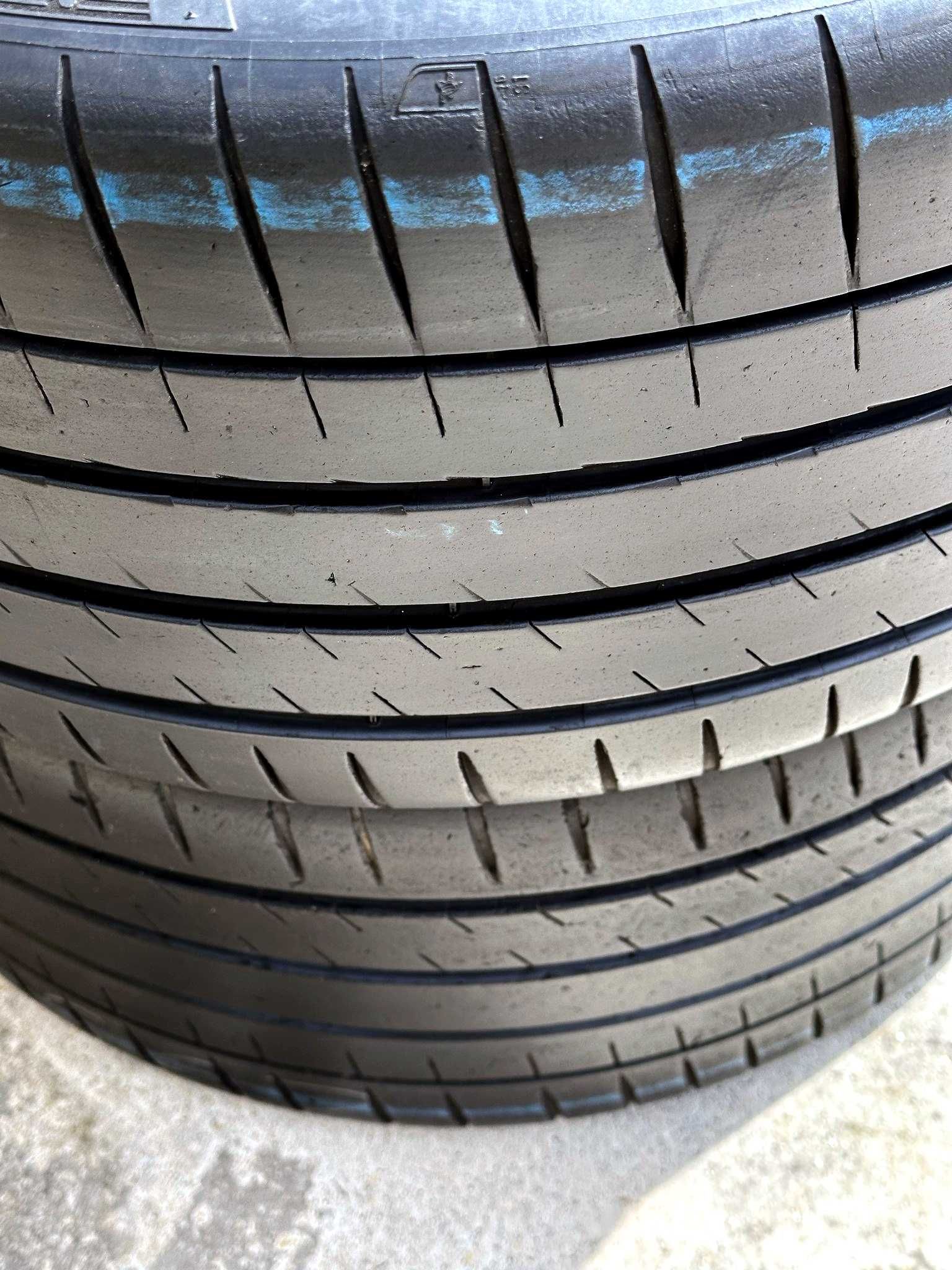 Pneus Michelin Pilot Sport 4S - 265/35/20 - Excelentes
