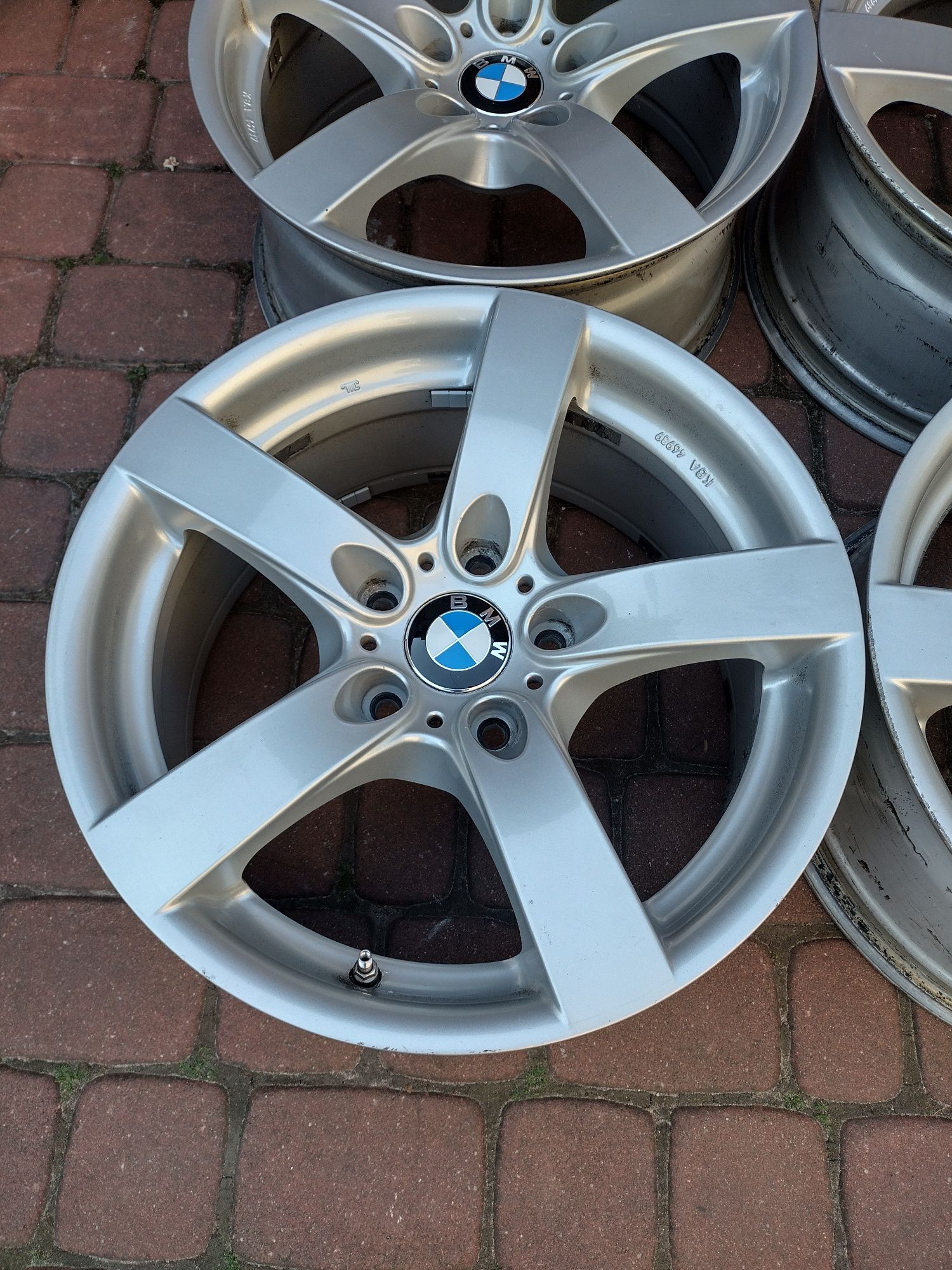 4x Felgi aluminiowe 17 calowe BMW. 5x120x72,5. ET30.