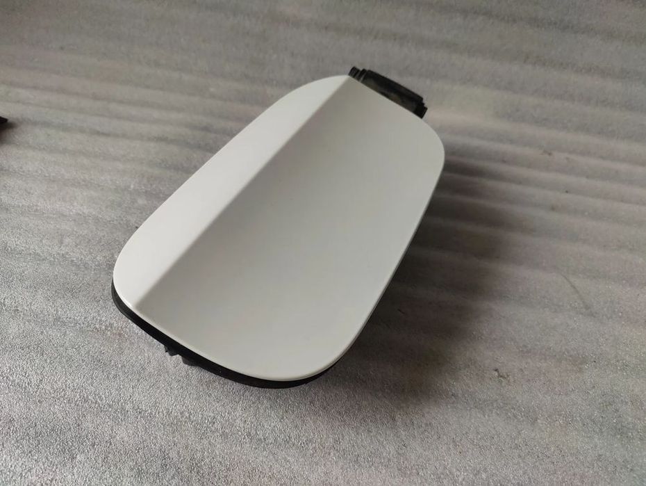 volvo v60 2020 klapka wlewu paliwa 32227344