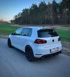Volkswagen Golf GTI Adidas, biała perła, 280KM, downpipe, bogate wyposażenie