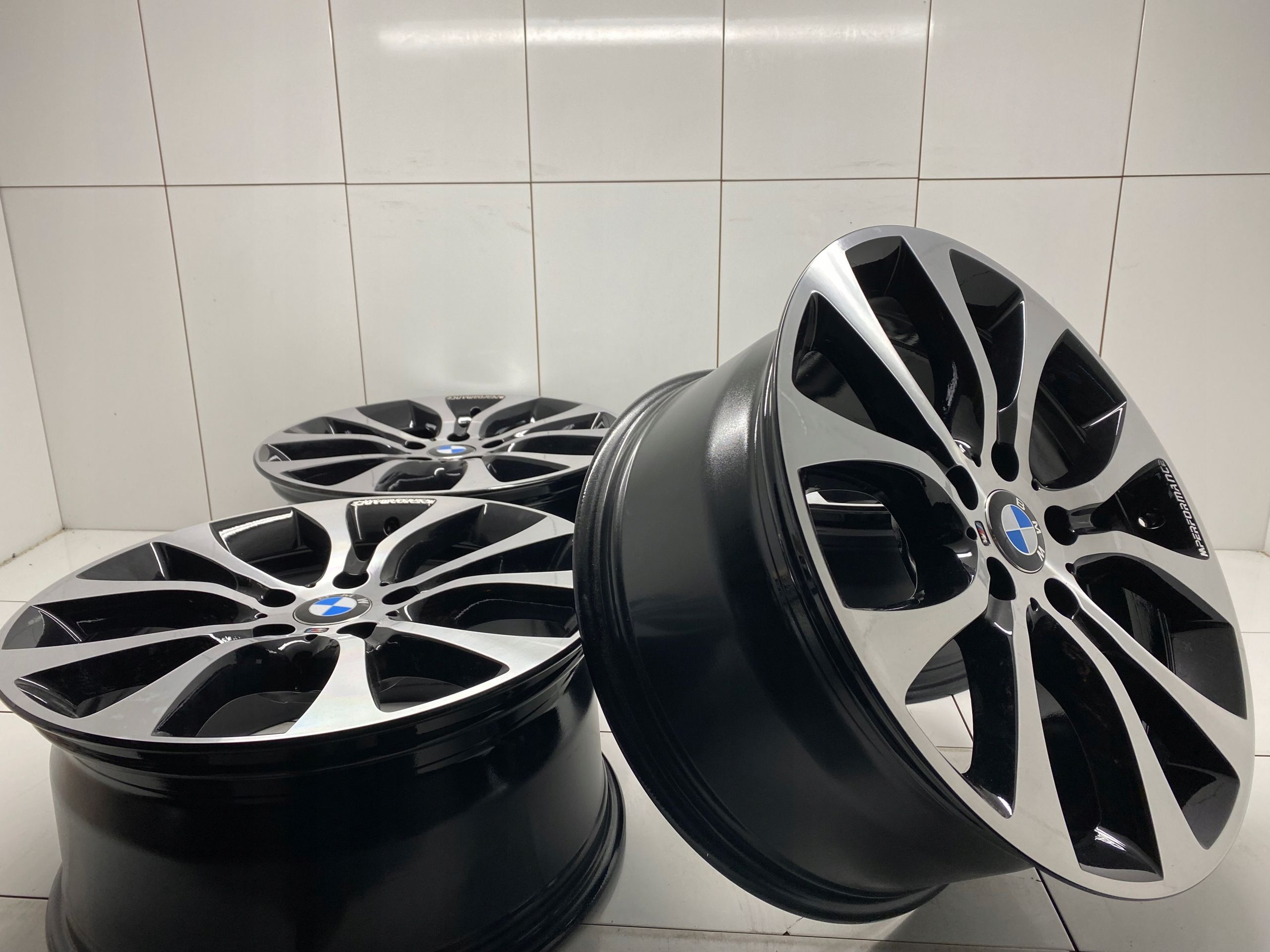 Kola Felgi 19 BMW X5 X6 F15 F16 m Pekiet Performance