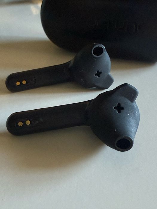 Auriculares bluetooth 5.0 - marca Defunc