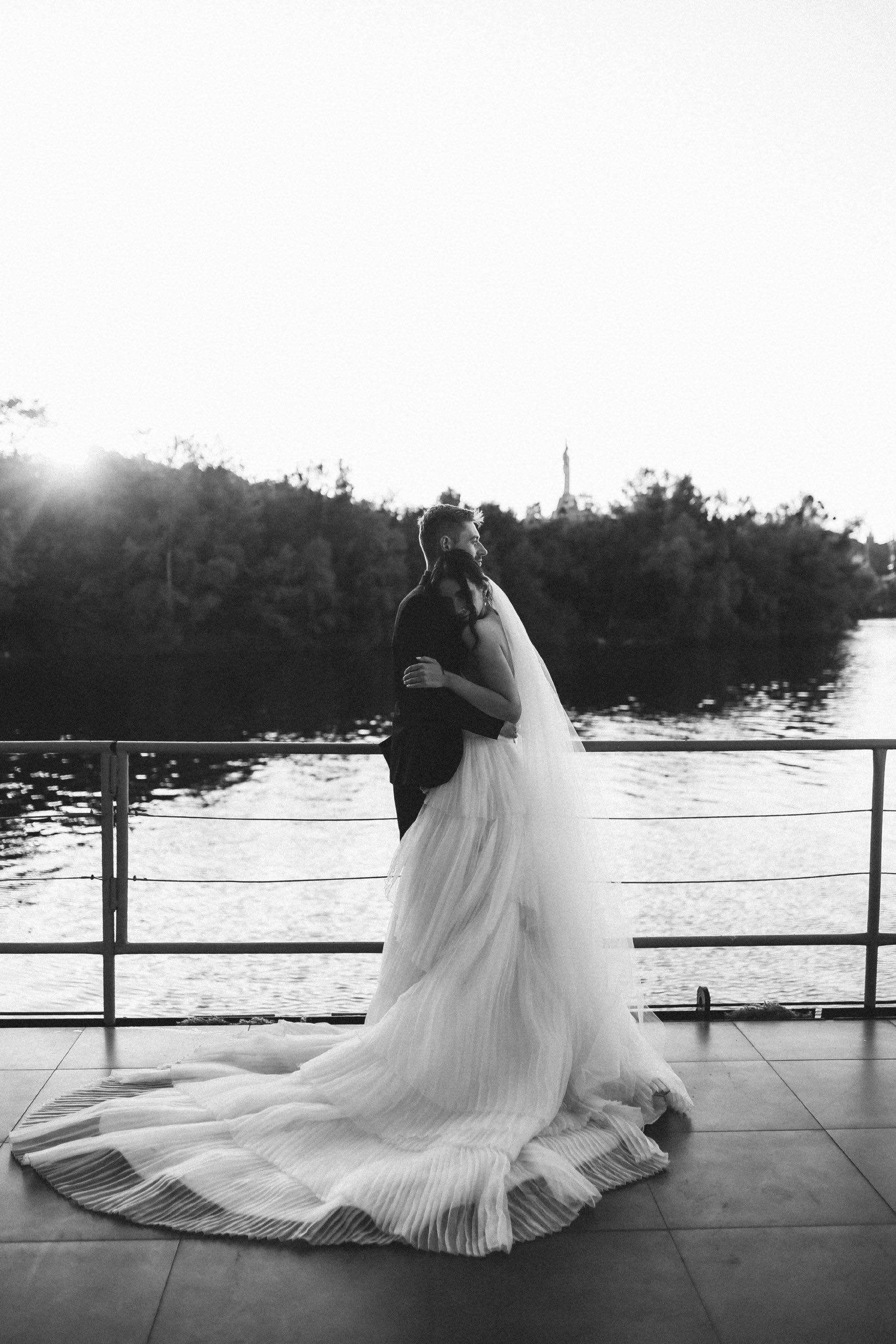 MILANOVA Весільна сукня свадебное платье дизайнерське POLLARDI