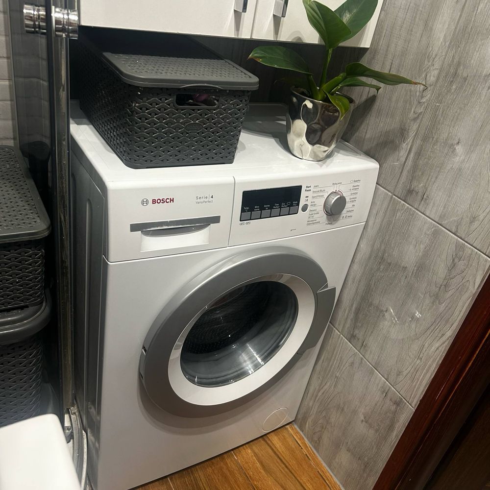 Sprzedam pralke slim Bosch serie 4